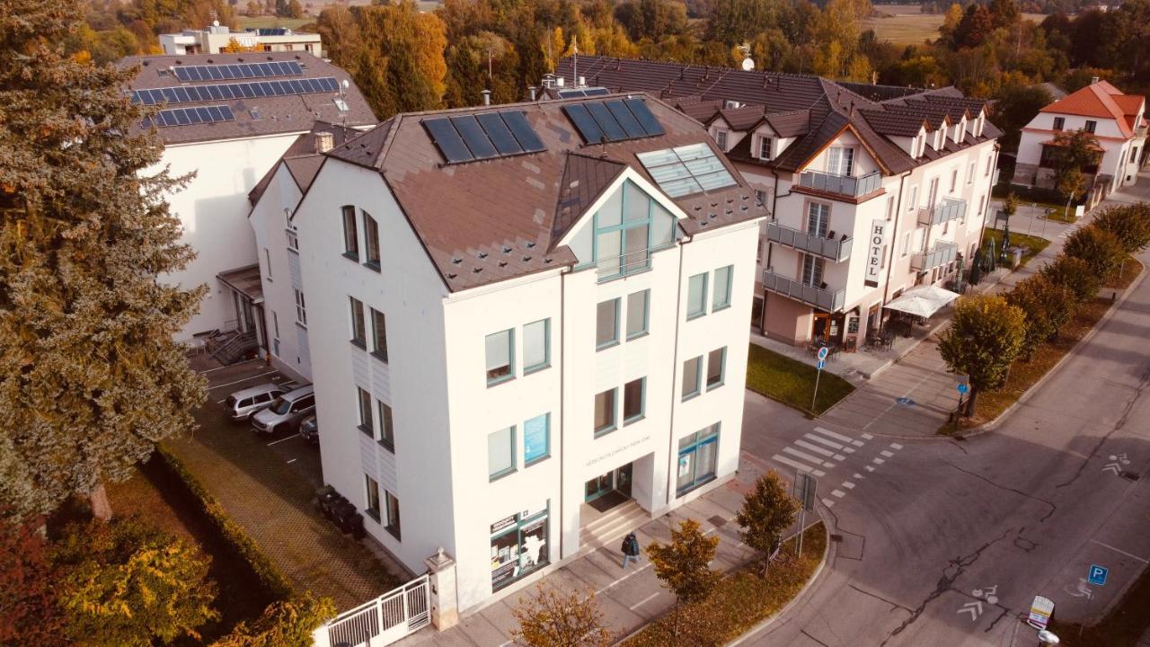Apartments Radka Trebon Exterior photo
